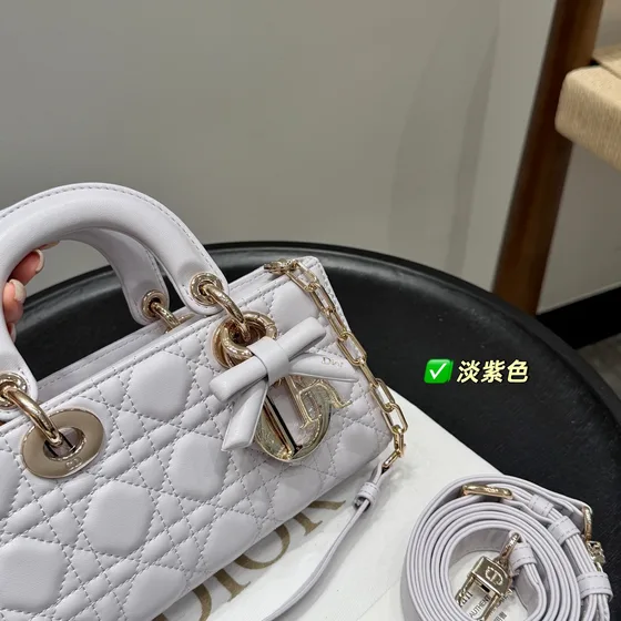 Dior Lady Dior (Horizontal Version) Light Paars Bovenhandgreep