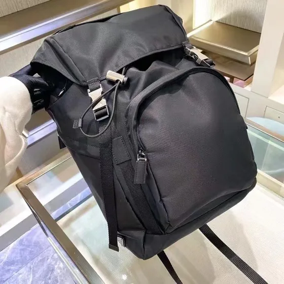 Prada Nylon Buckle Rygsæk Sort Rygsæk