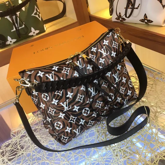 Louis Vuitton Beaubourg Hobo Negro Hobo