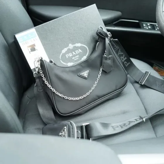 Prada Re-Edition 2005 Black Crossbody