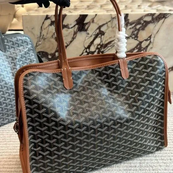 Goyard Sainte Marie Black Tan Top Handle