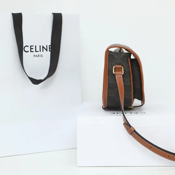 Celine Medium Triomphe Toile Folco Bag Marron Crossbody