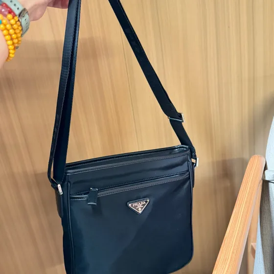 Prada Re-Nylon Skuldertaske Sort Crossbody