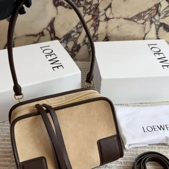 Loewe Amazona Shoulder Bag Beige Dark Brown Shoulder Bag