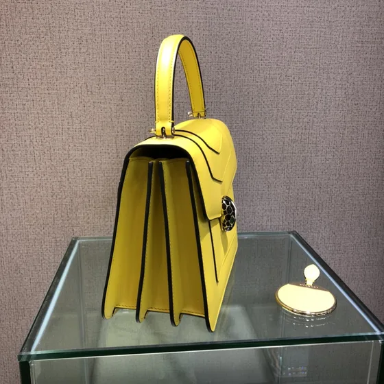 Bvlgari Serpenti Forever Top Handle Bag Bright أصفر Top Handle