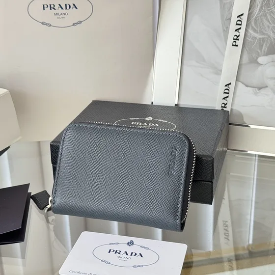 Prada Saffiano Leder Zip Card Holder Dark Gray Card Holder