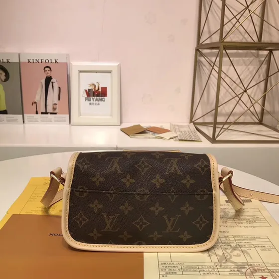 Louis Vuitton Sologne Coklat Crossbody