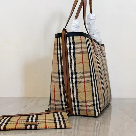 Burberry Vintage Check Medium Bolso tote Beige Check With Marrón Trim Bolso tote