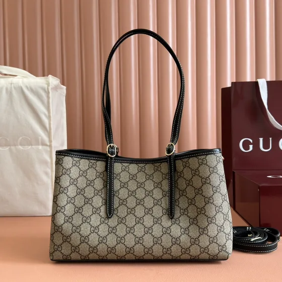 Gucci Gg Emblem Small Сумка-шоппер Бежевый/Чёрный Сумка-шоппер