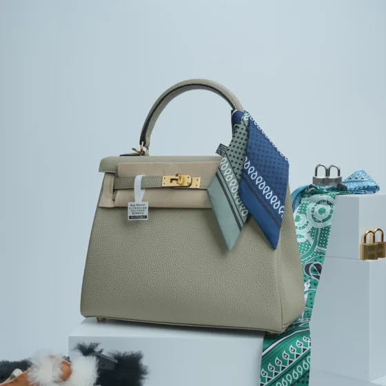 Hermes Kelly Light Gray Top Handle