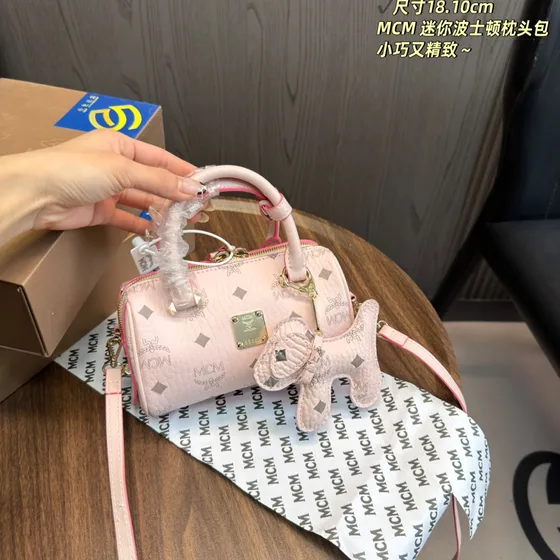 MCM Mini Boston Bag Rose 18cm x 10cm Anse supérieure