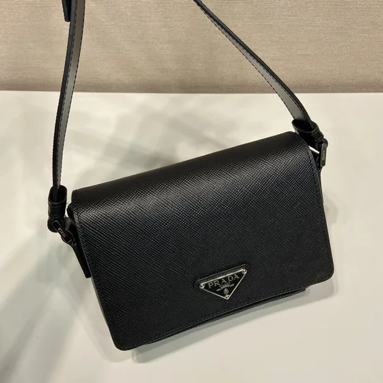 Prada Saffiano جلد Shoulder Bag أسود Crossbody