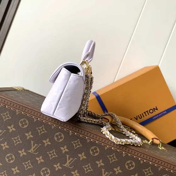 Louis Vuitton Nano Madeleine Light بنفسجي Top Handle