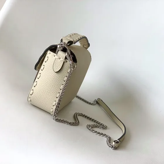 Fendi Baguette Hvid Crossbody