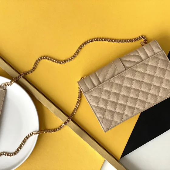 YSL Cassandre Matelassé Envelope Chain Carteira Bege Woc