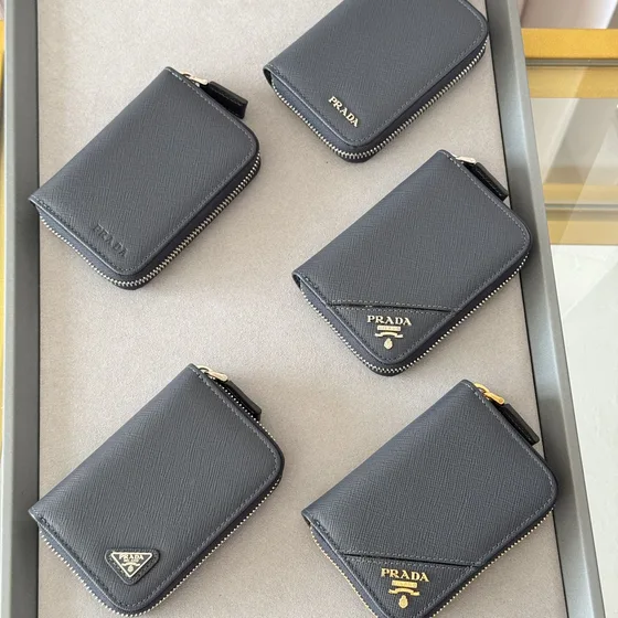 Prada Saffiano Piel Zip Coin Purse/Card Holder Negro Coin Purse/Card Holder