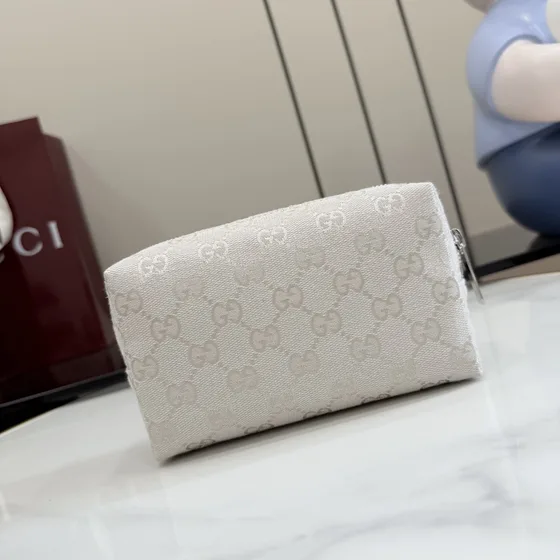 Gucci Gg Cosmetic Pouch Beige Pouch