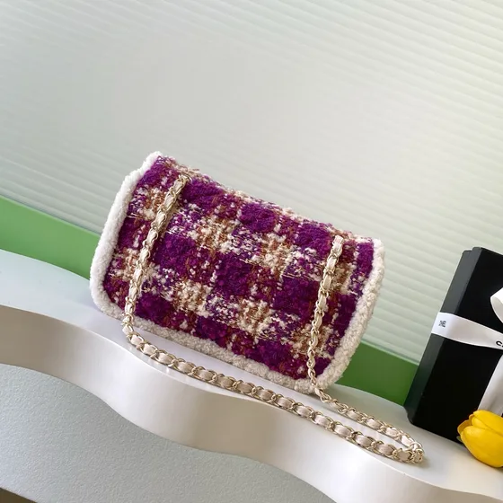 Chanel Classic Flap Roxo Plaid Branco Shearling Bolsa de aba