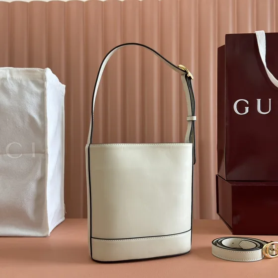 Gucci Gucci Horsebit Small Bucket Bag Putih Shoulder Bag
