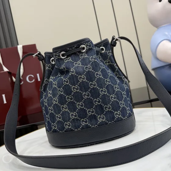 Gucci Gg Denim Bolsa balde Dark Azul/Preto Bolsa de ombro