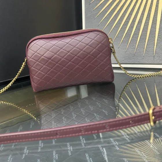 YSL Gaby Zipped Estuche With Chain Borgoña Crossbody