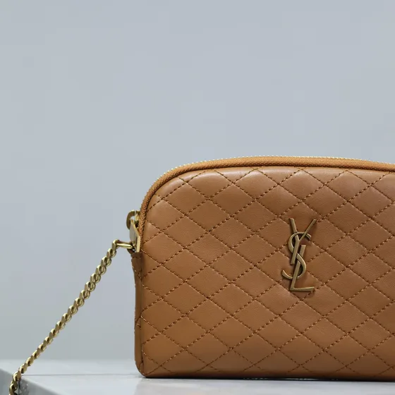 YSL Gaby Quilted Chain Estuche Caramel Marrón Crossbody