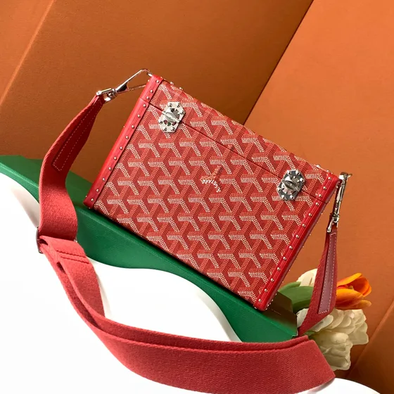 Goyard Cassette Trunk Bag Röd Crossbody