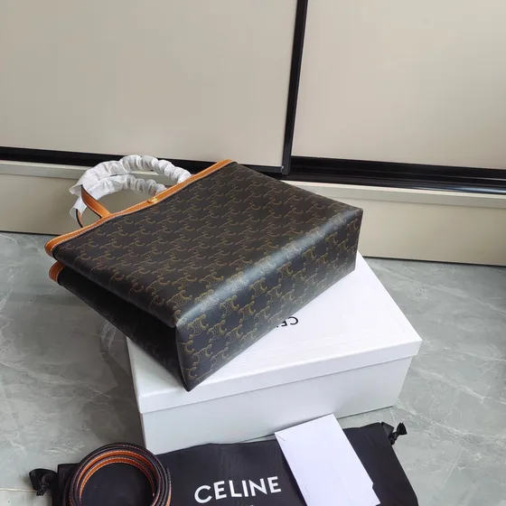 Celine Triomphe Lona Tote Negro Marrón Bolso tote