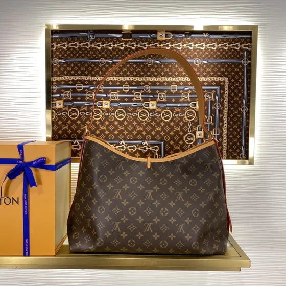 Louis Vuitton Carryall Brown Hobo
