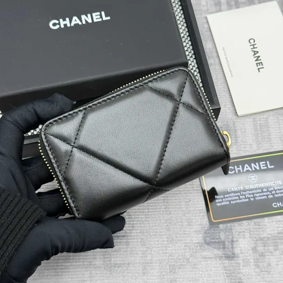 Chanel 19 Zip Coin Purse Sort Card Holder