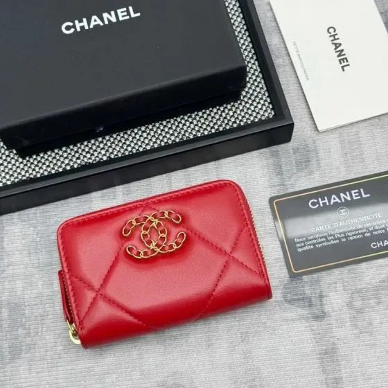 Chanel 19 Zip Coin Purse Red Card Holder