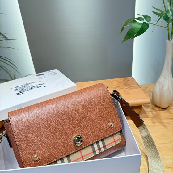 Burberry Vintage Check And Couro Bolsa transversal Tan/Marrom Crossbody