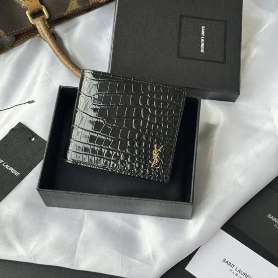 YSL Cassandre Shadow Crocodile Embossed Læder Tegnebog Sort Tegnebog
