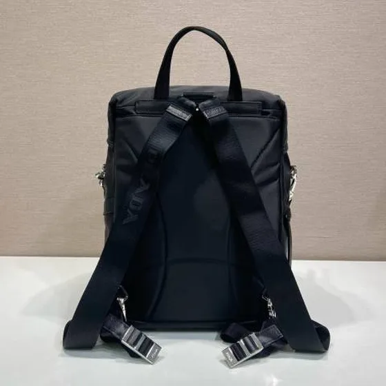 Prada 1BZ039 Hitam nilon backpack