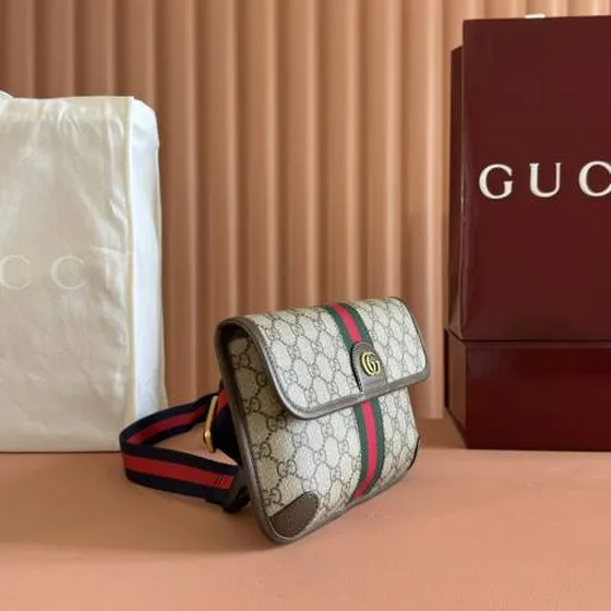 Gucci Ophidia GG Supreme crossbody