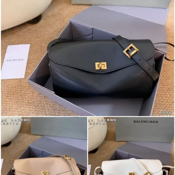 Balenciaga Lady Flap Shoulder Bag Black 26 18 Shoulder Bag