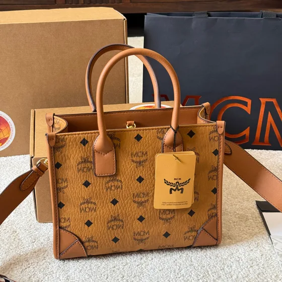 MCM München Tote Cognac Kass