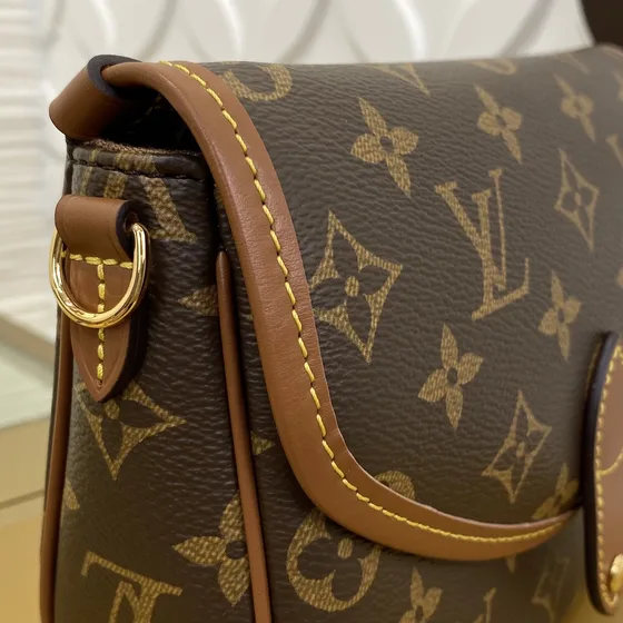 Louis Vuitton Saumur Braun Crossbody