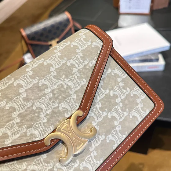 Celine Triomphe Khaki/Brun Trim Skulderveske