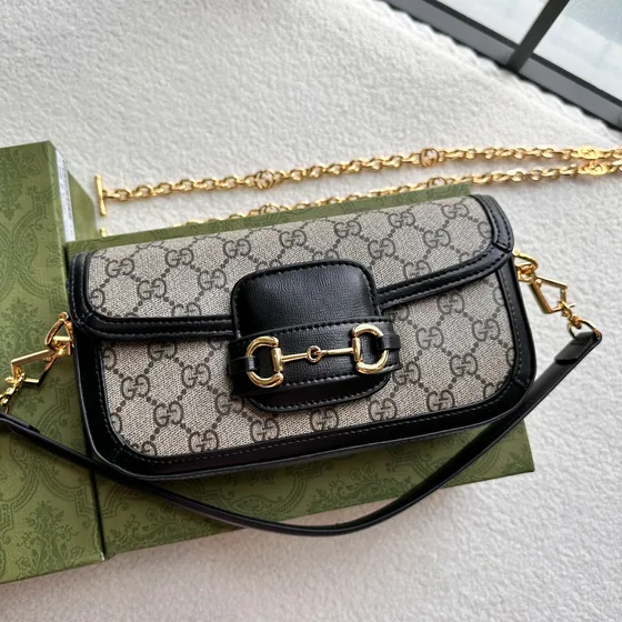 Gucci Horsebit 1955 Small Bolso bandolera With Chain Strap Beige/Negro Bolso bandolera