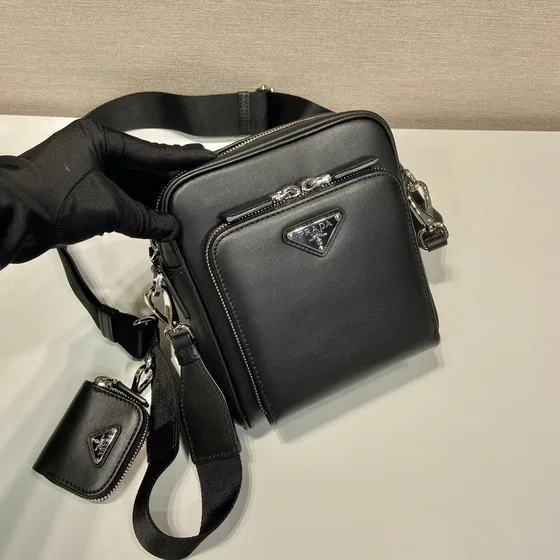 Prada Saffiano Skinn Skulderveske With Detachable Etui Sort Crossbody