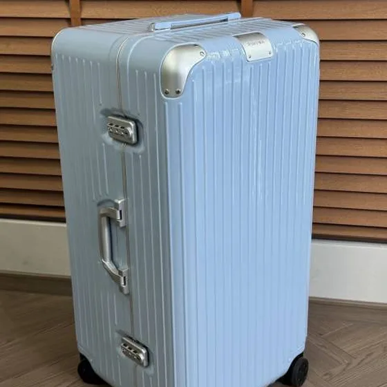 Rimowa Hybird Plateado travel