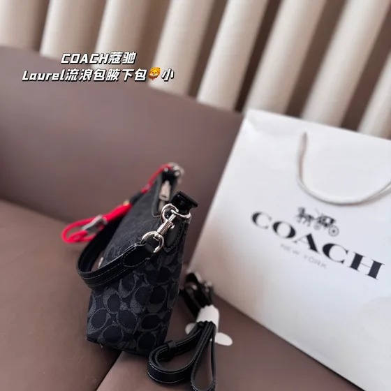 Coach Laurel Negro Hobo