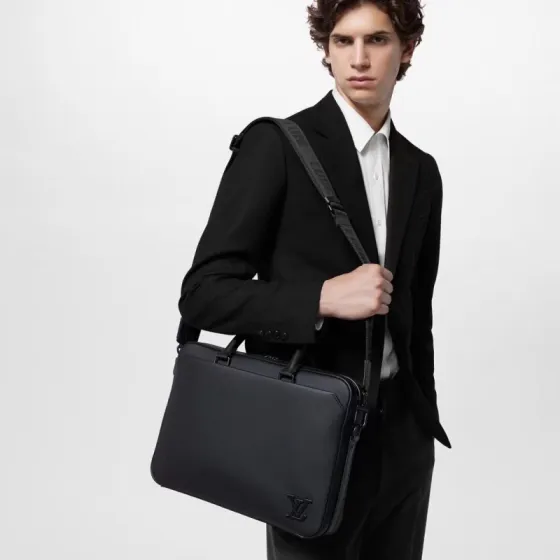 Louis Vuitton M23778 Black business