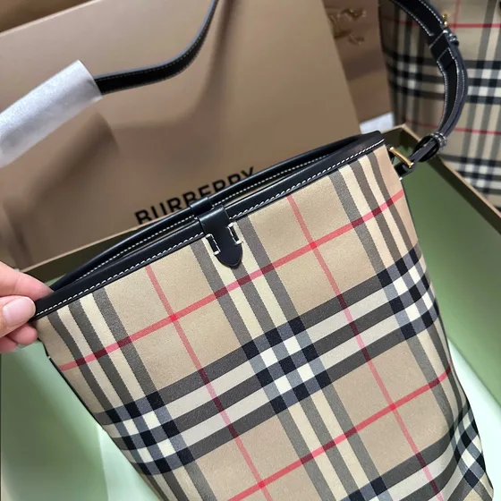 Burberry Vintage Check Bolsa balde Bege Bolsa de ombro