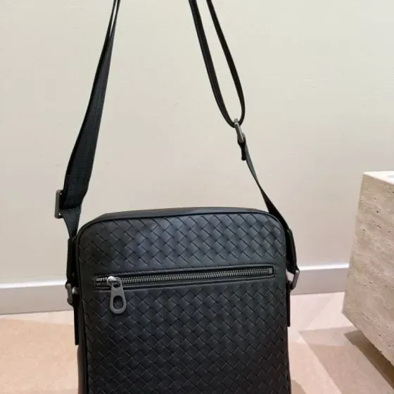 Bottega Veneta Intrecciato Crossbody Bag Black Crossbody