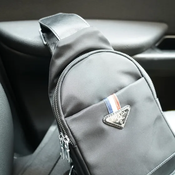 Prada نايلون Sling Bag أسود Crossbody