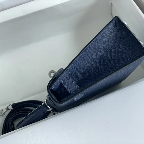 Hermes Kelly Mini Ii Marineblå Blå Tophåndtak