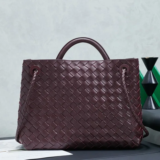 Bottega Veneta Andiamo Medium Burgundy Top Handle