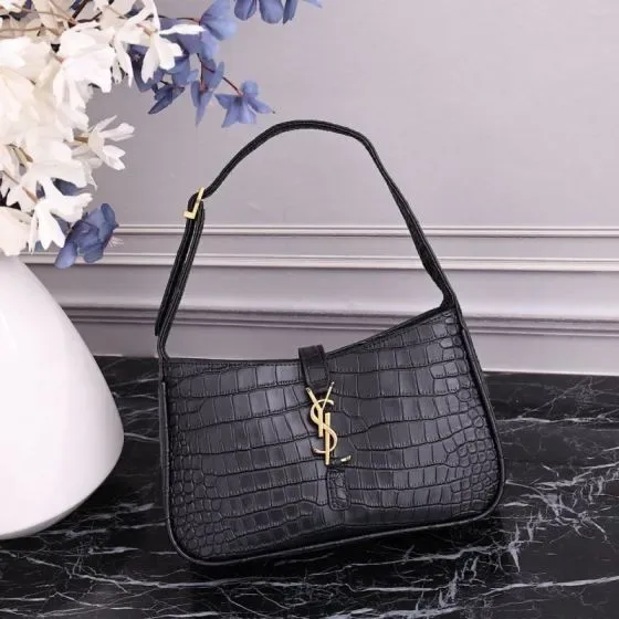 YSL Le 5 7 Shoulder Bag Black Shoulder Bag
